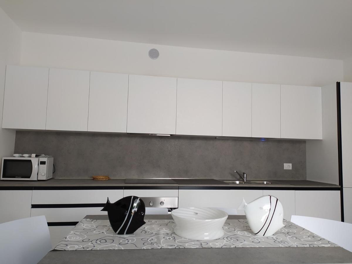 Jesolo Appartamenti F2 - Black And White 外观 照片